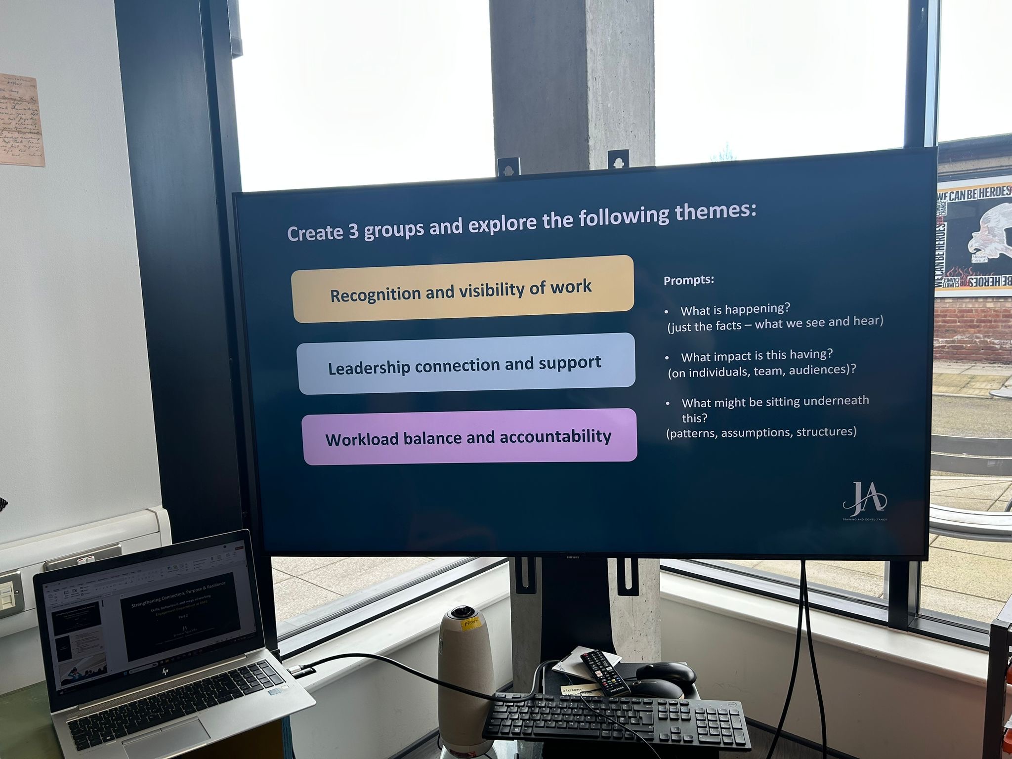 Workshop presentation in a training room